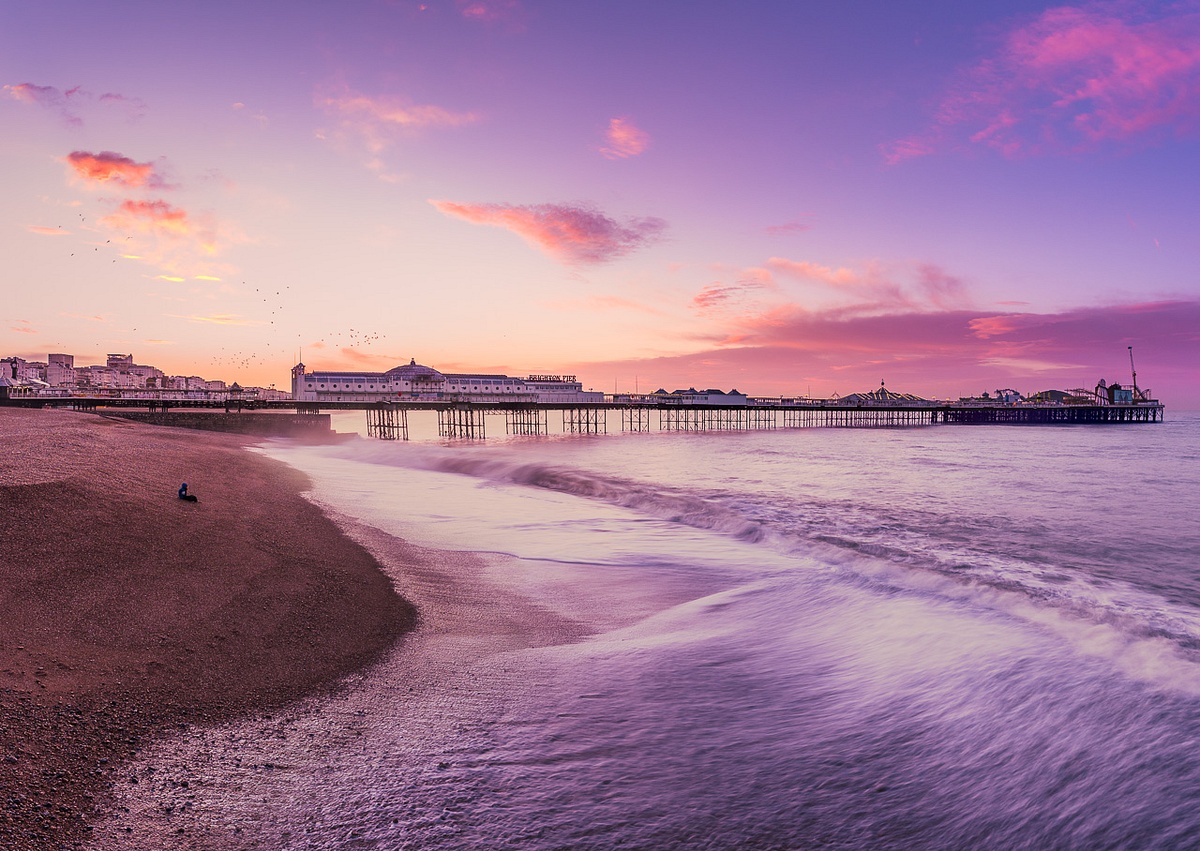 Sunrise over the Brighton Palace Pier - Golden Hour