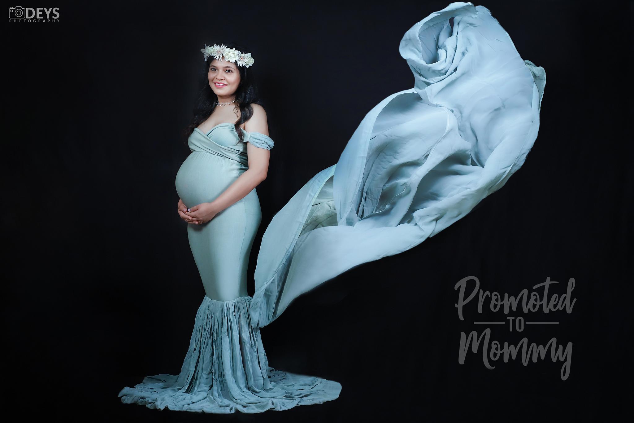 DP003 Light Green Body Fit Pregnancy Gown