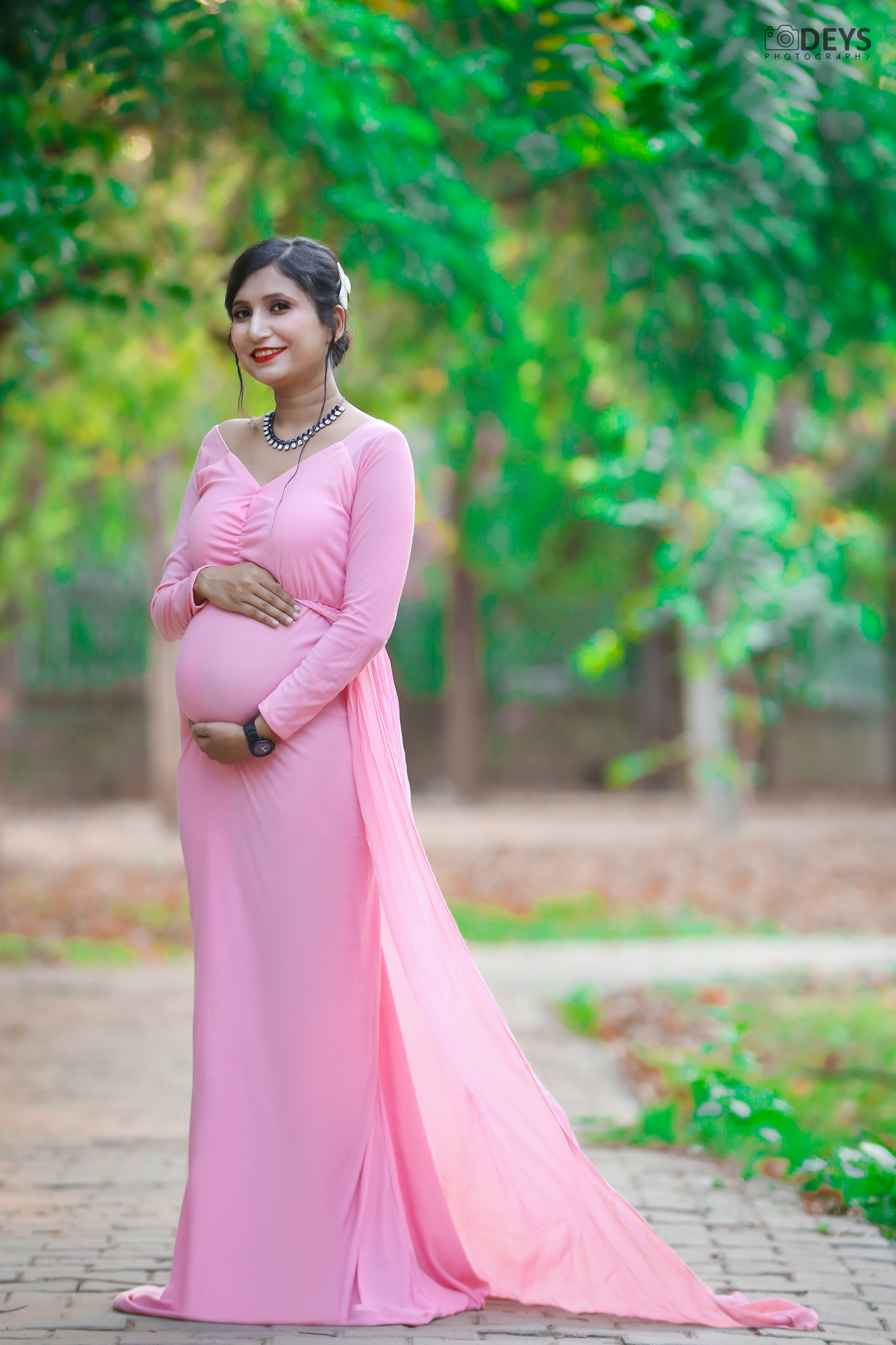 Maternity Photo Shoot Dress With Net Sleeves | forum.iktva.sa