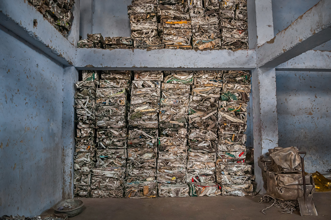 Mayapuri Scrap Market Photos by Woman Photojournalist Saumya Khandelwal