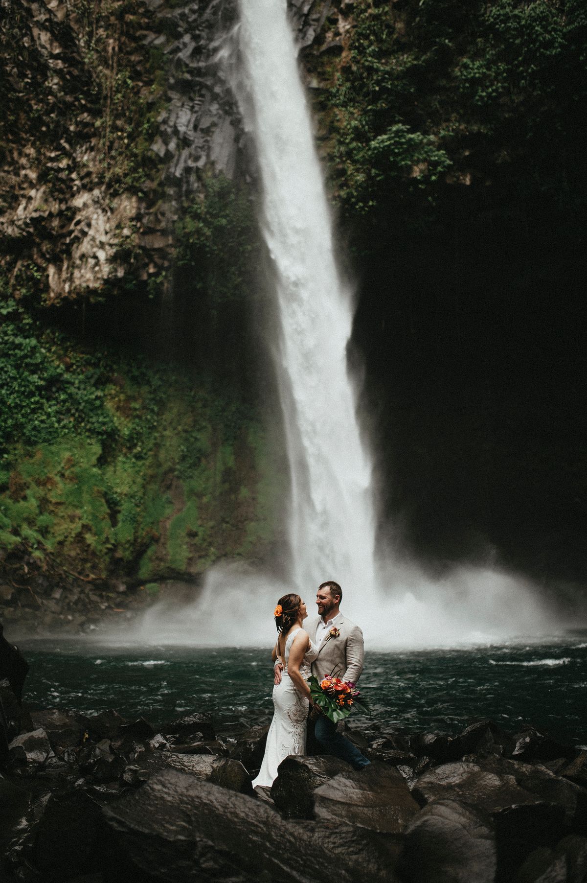 wedding costa rica waterfall