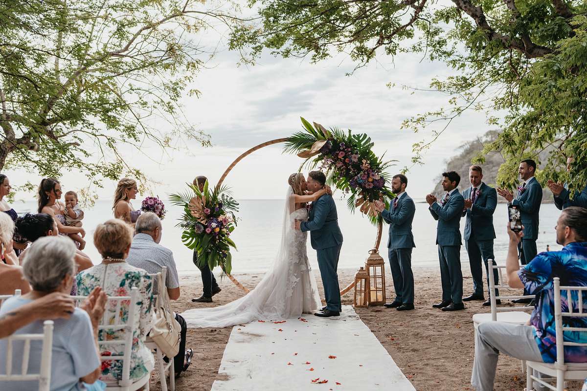 costa rica wedding photographer