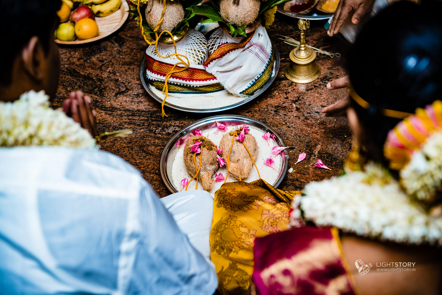 Temple Candid Wedding Photography Coimbatore Temple Candid Wedding Photography Coimbatore