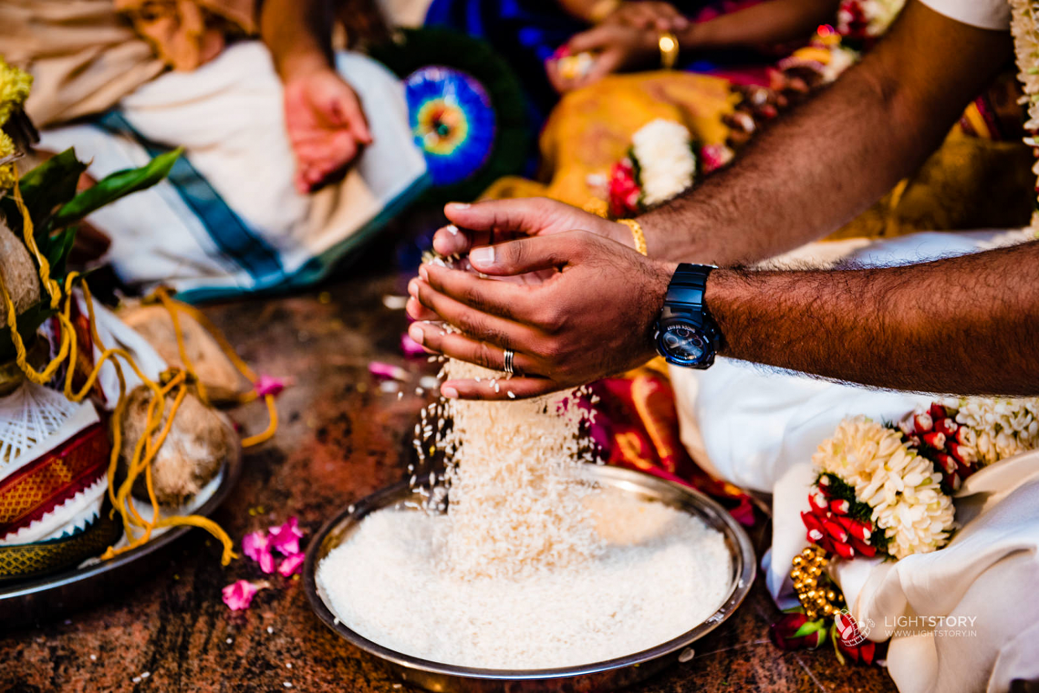 Temple Candid Wedding Photography Coimbatore Temple Candid Wedding Photography Coimbatore