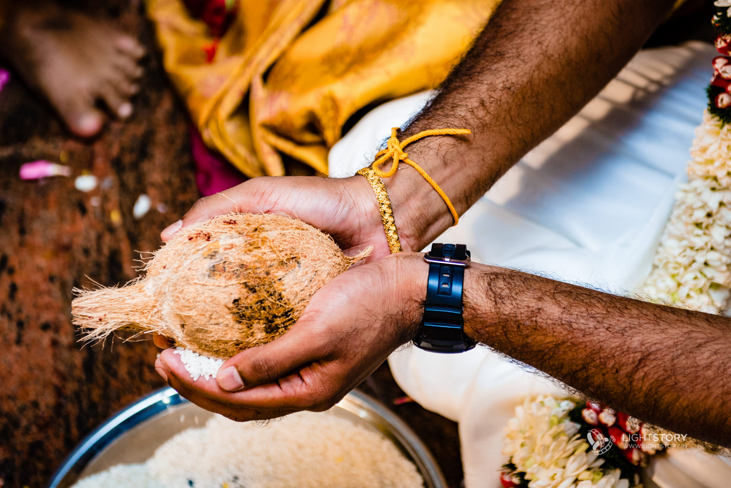 Temple Candid Wedding Photography Coimbatore Temple Candid Wedding Photography Coimbatore