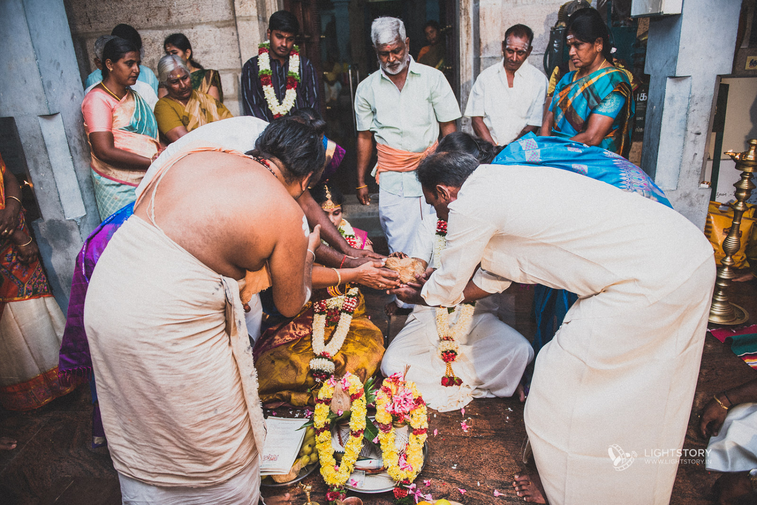 Temple Candid Wedding Photography Coimbatore Temple Candid Wedding Photography Coimbatore
