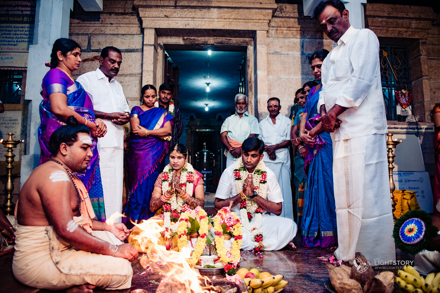 Temple Candid Wedding Photography Coimbatore Temple Candid Wedding Photography Coimbatore