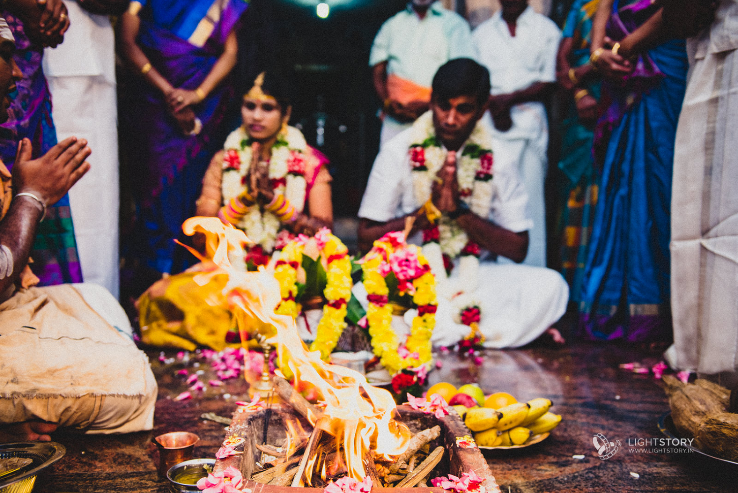 Temple Candid Wedding Photography Coimbatore Temple Candid Wedding Photography Coimbatore