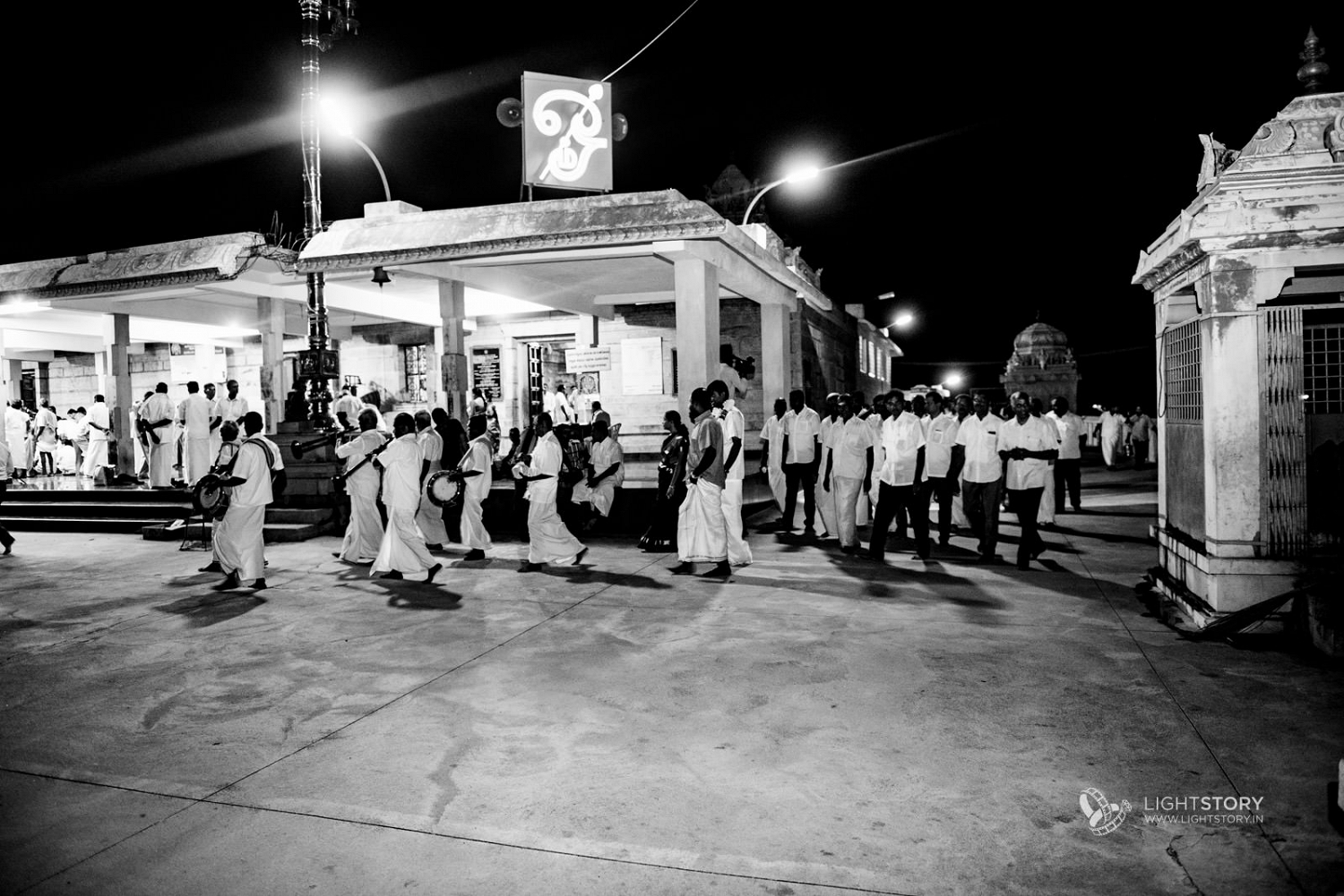 Temple Candid Wedding Photography Coimbatore Temple Candid Wedding Photography Coimbatore