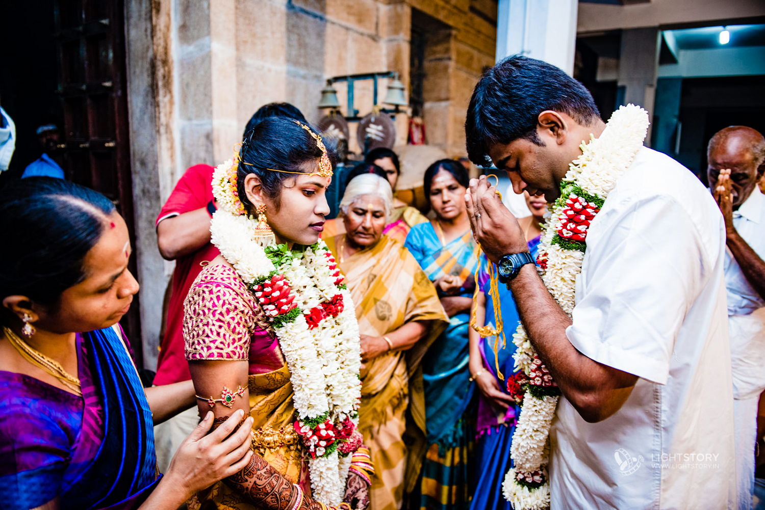 Temple Candid Wedding Photography Coimbatore Temple Candid Wedding Photography Coimbatore