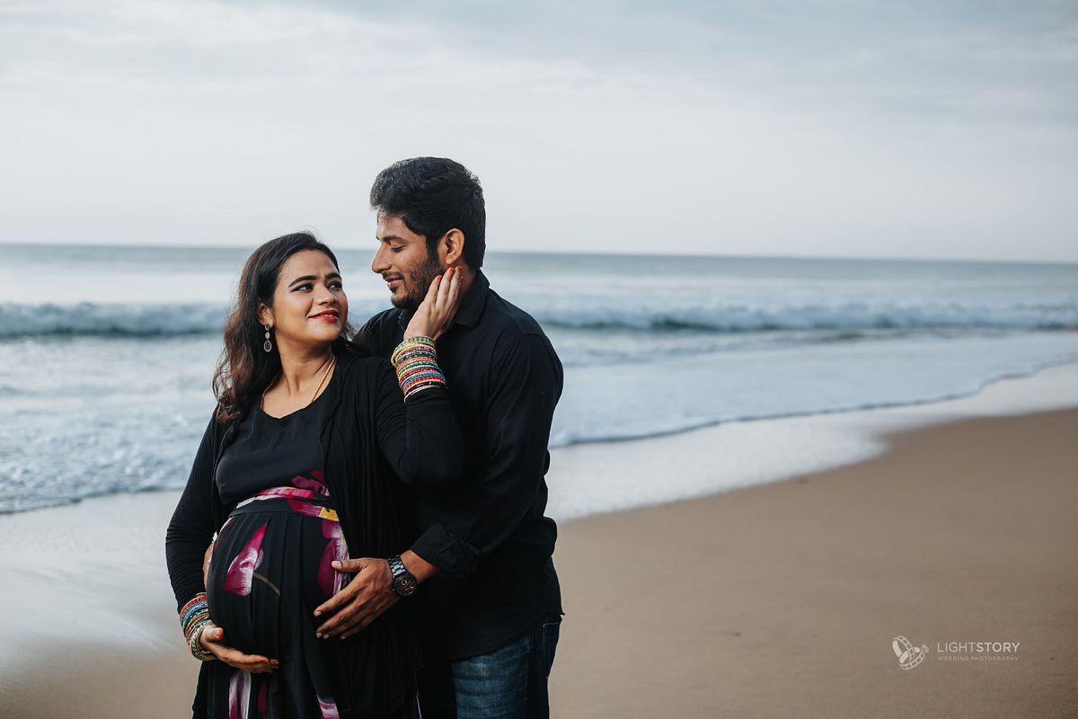 Maternity Shoot in Chennai Beach Best Maternity Photography