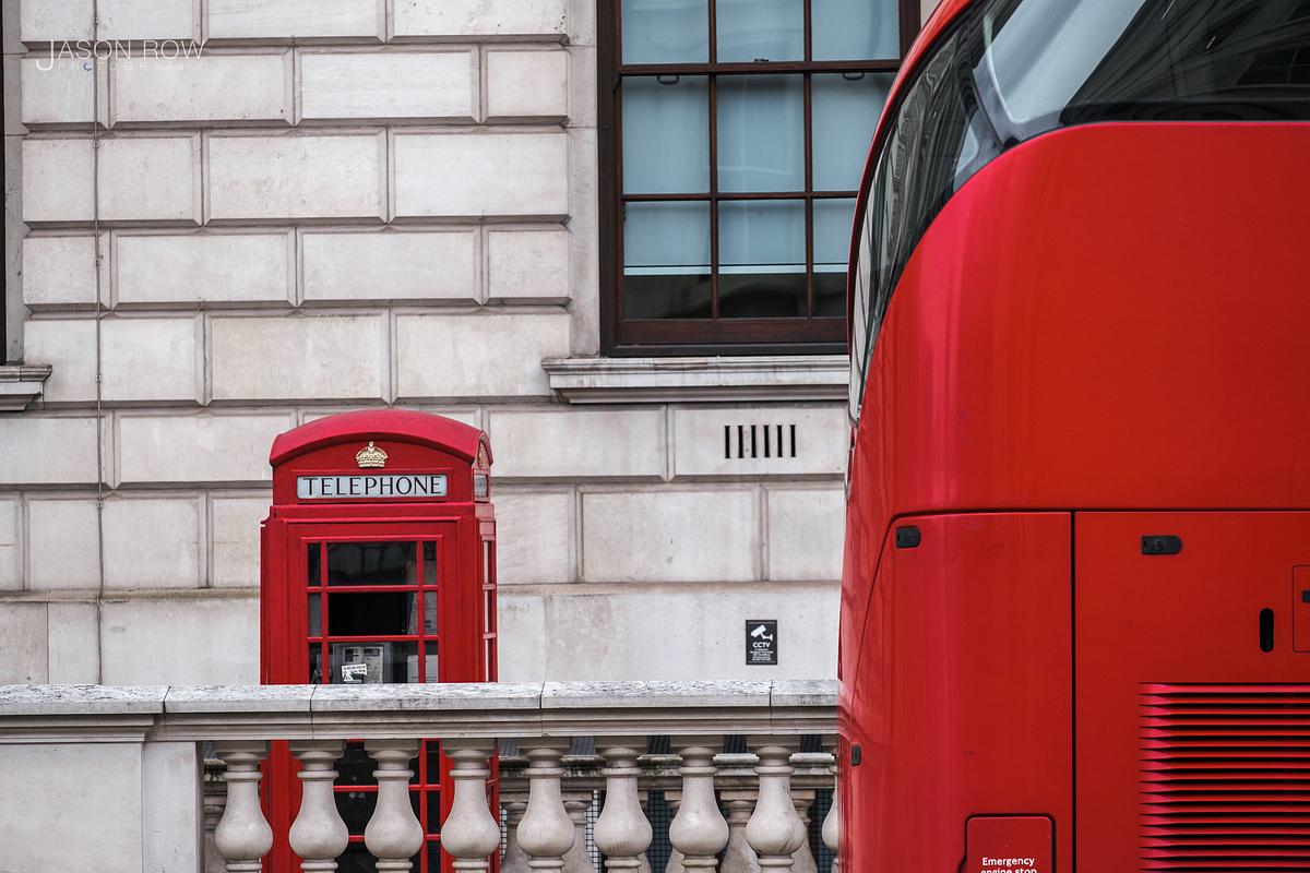 Glimpses Of London | Red
