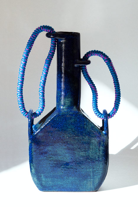 BLEU MAREE glazed vase with neon blue rope