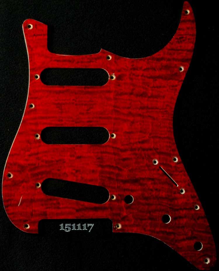 Strat 62 Vintage Red Curly Maple 117