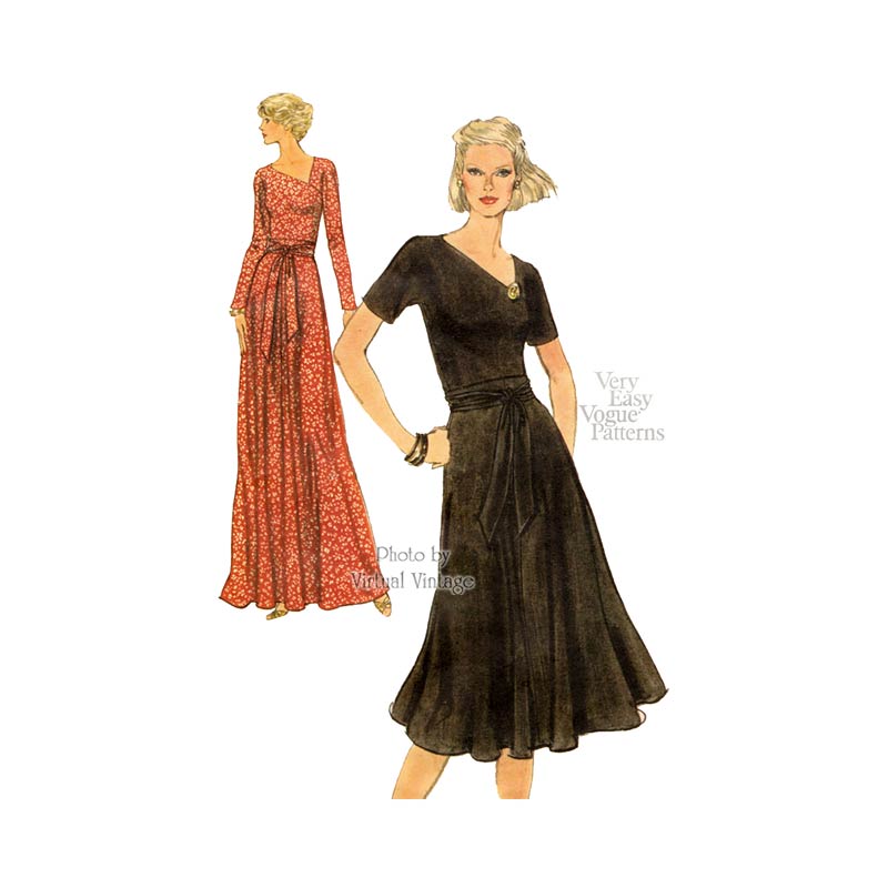 70s Stretch Knit Maxi Dress Pattern, Vogue 9821, Easy Sewing Dresses, Bust 36, Uncut