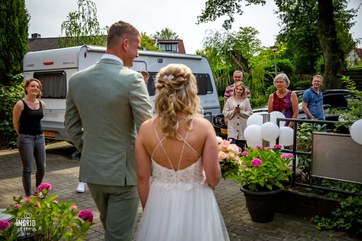 Bruiloft first look met familie Bruiloft first look met familie