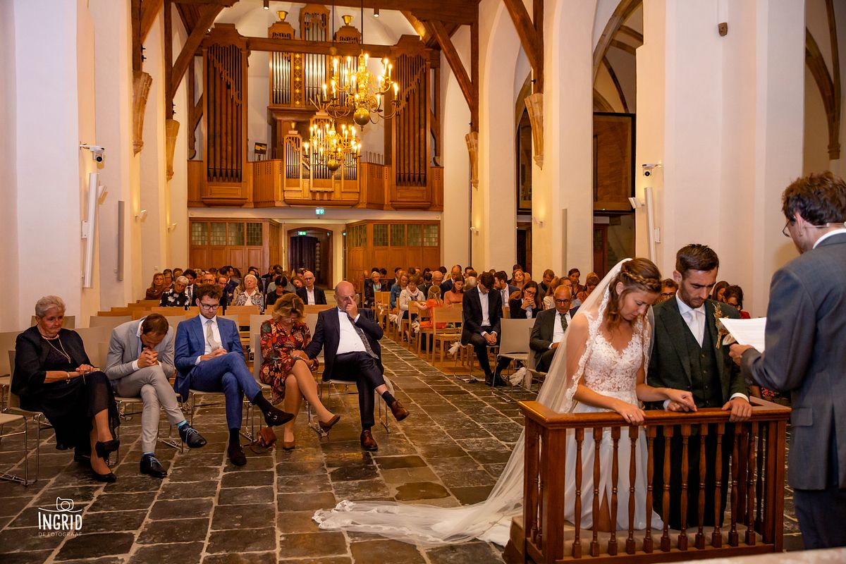 Bruiloft in de Grote kerk in Wageningen Bruiloft in de Grote kerk in Wageningen